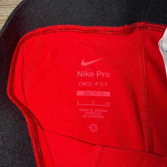 Nike Men's Pro Dri-FIT 3/4-Length Fitness Tights in University Red Small - Picture 6 of 9